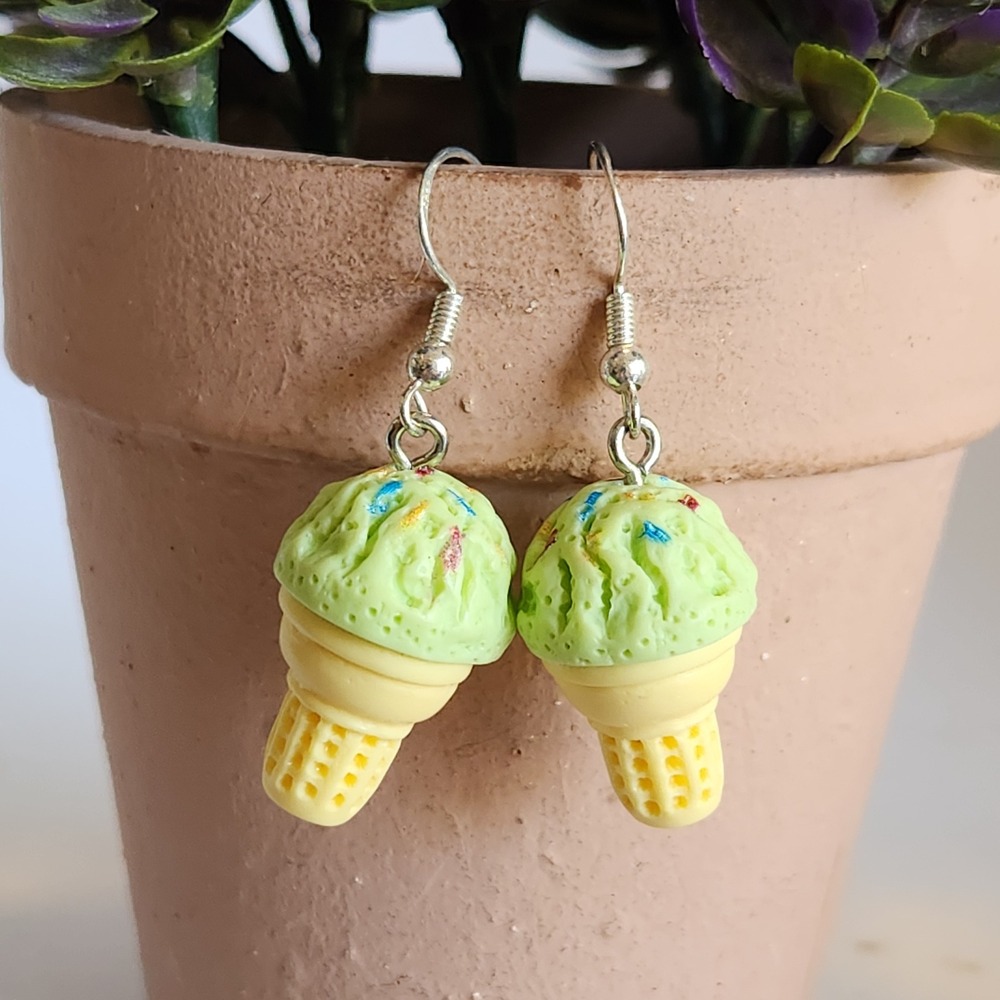 Mint Green Ice Cream Cone Dangle Earrings Silver Tone Fishhook Novelty Jewelry